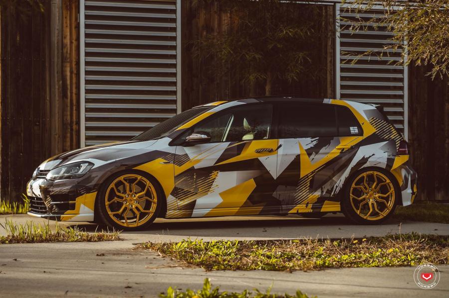  Volkswagen Golf R on Vossen Wheels (HC-3) 2017 года  (фото 36 из 36)